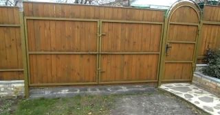 Купить распашные ворота деревянные Малоярославец, цена от 2809 руб.
